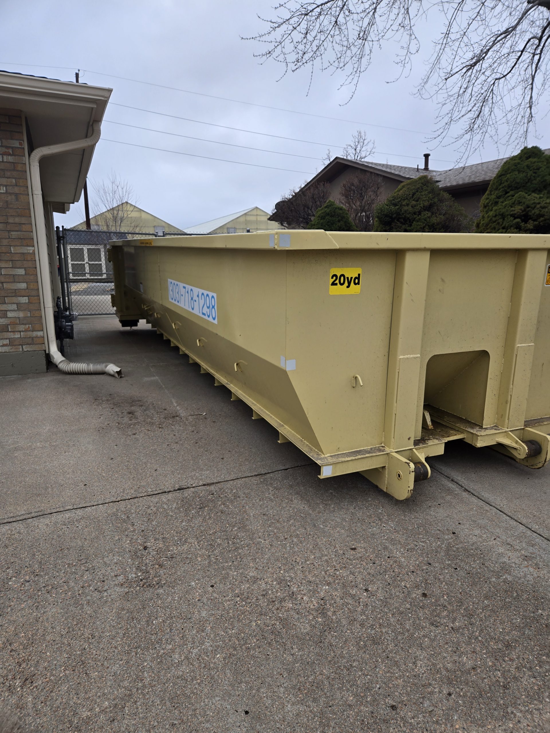Altapeak Rolloffs 20 yard roll off dumpster